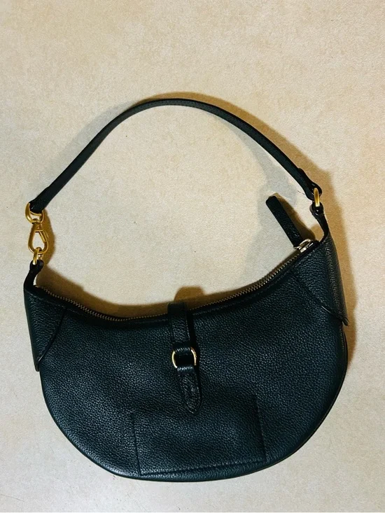 Ralph Lauren Black Pebbled Leather Crescent Shoulder Bag with Gold Accent - Picture 3 of 4